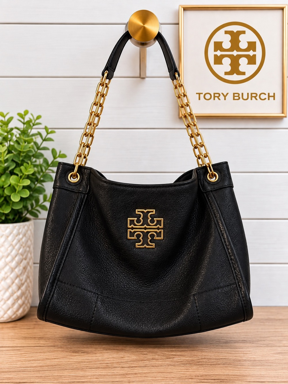 🖤 Tory Burch Black Leather Chain Shoulder Bag Gold Logo Hardware